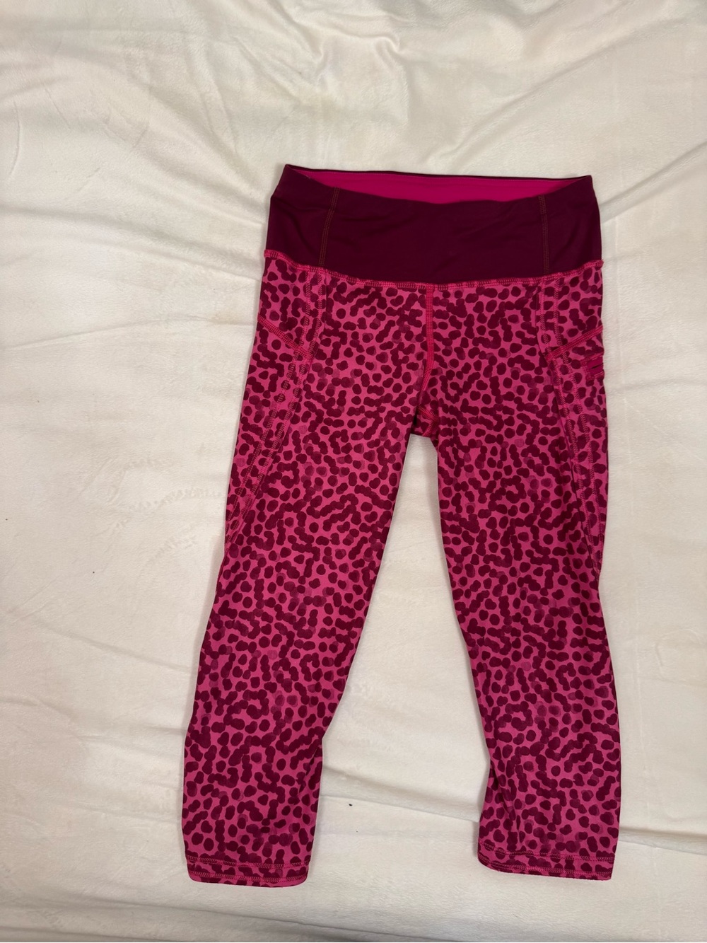 Lululemon cheetah capris